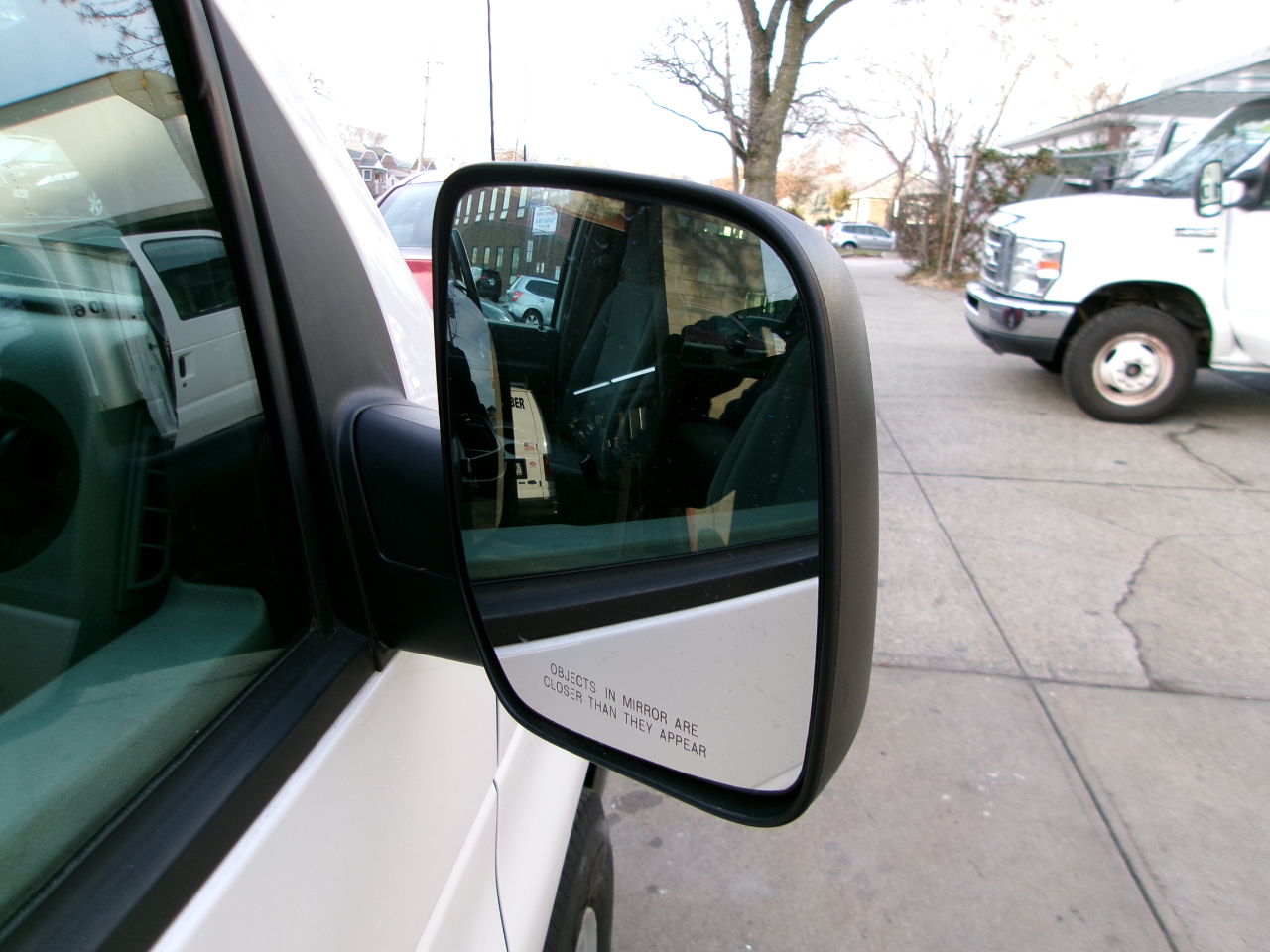 Ford Econoline E-350 XLT Super Duty 2009