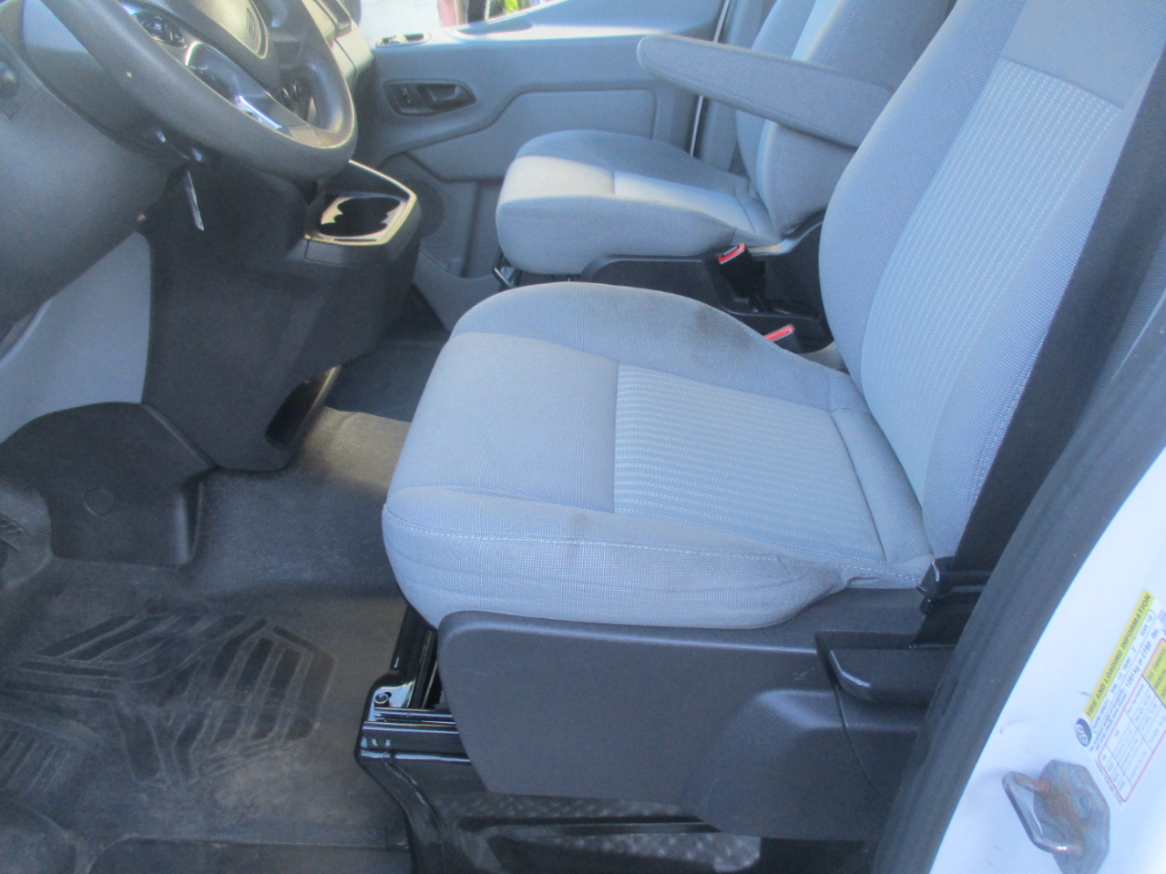 Ford Transit 350 Wagon Low Roof XLT 60/40 Pass. 148-in. WB 2019