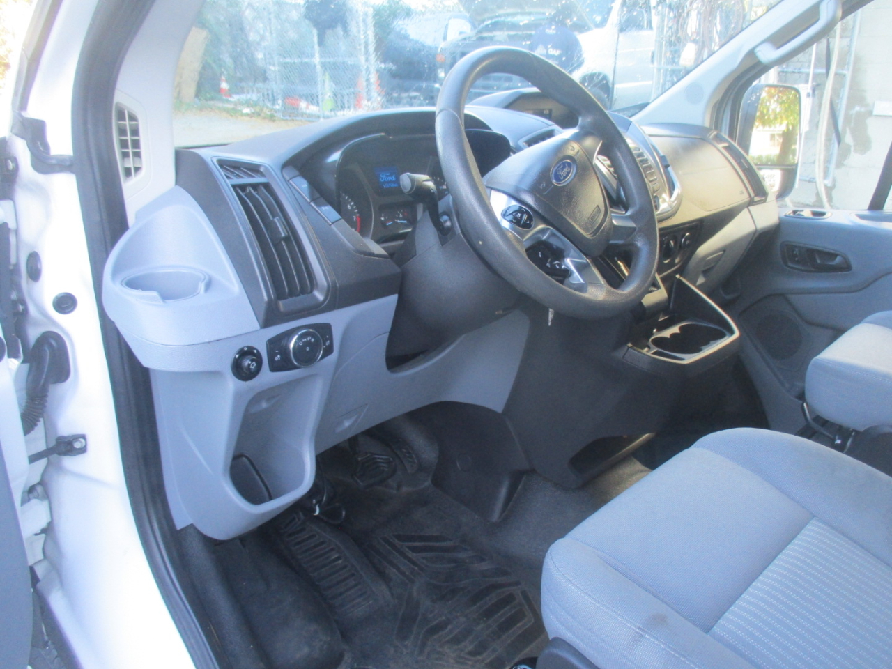 Ford Transit 350 Wagon Low Roof XLT 60/40 Pass. 148-in. WB 2019