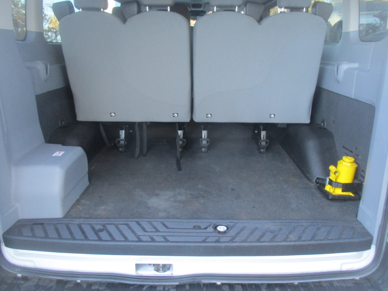 Ford Transit 350 Wagon Low Roof XLT 60/40 Pass. 148-in. WB 2019