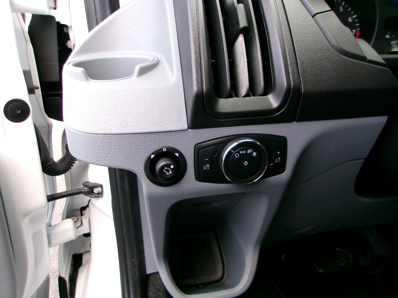 Ford Transit 350 Wagon Med. Roof XL w/Sliding Pass. 148-in. WB 2019