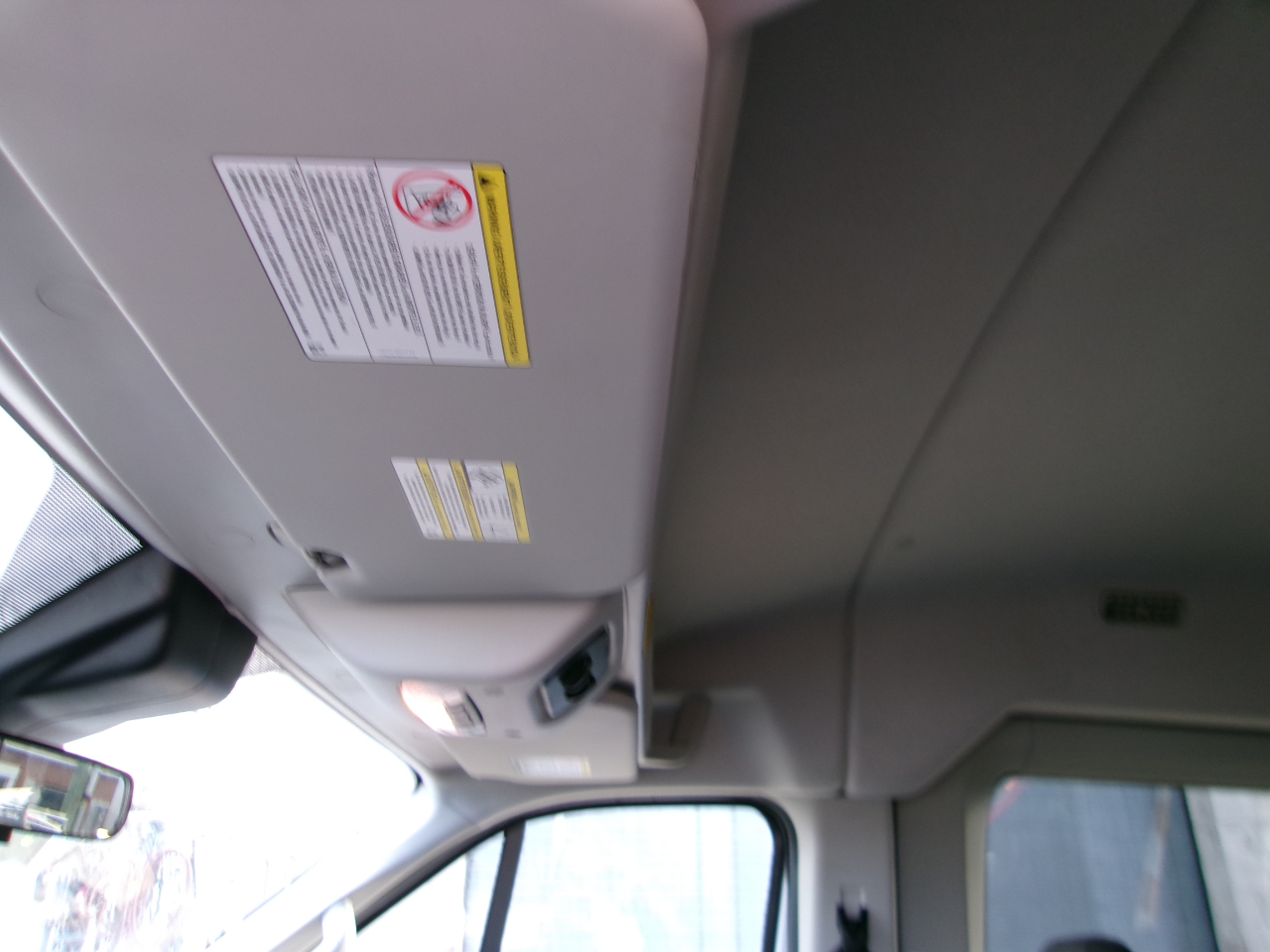 Ford Transit 350 Wagon Med. Roof XL w/Sliding Pass. 148-in. WB 2019