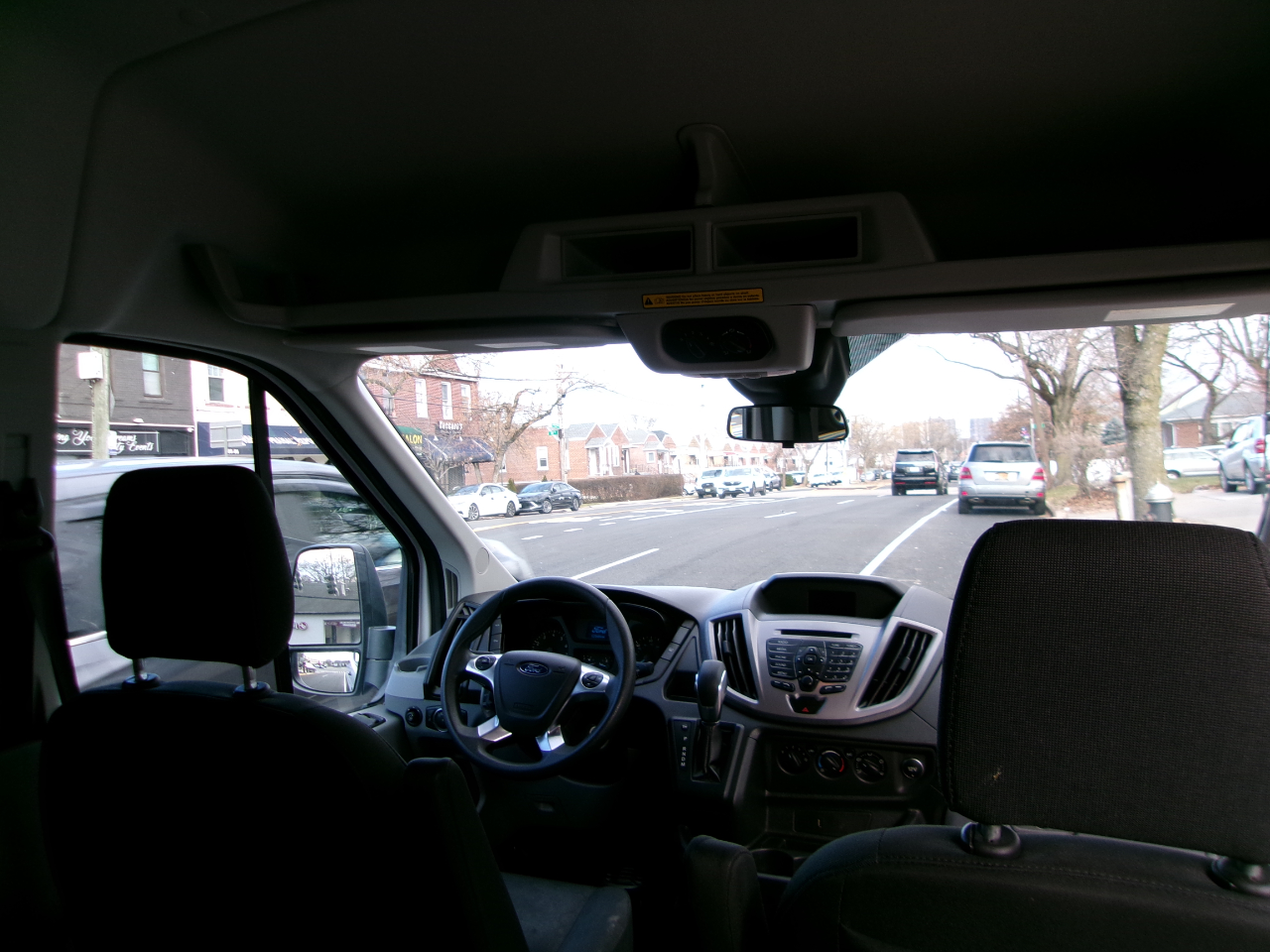 Ford Transit 350 Wagon Med. Roof XL w/Sliding Pass. 148-in. WB 2019