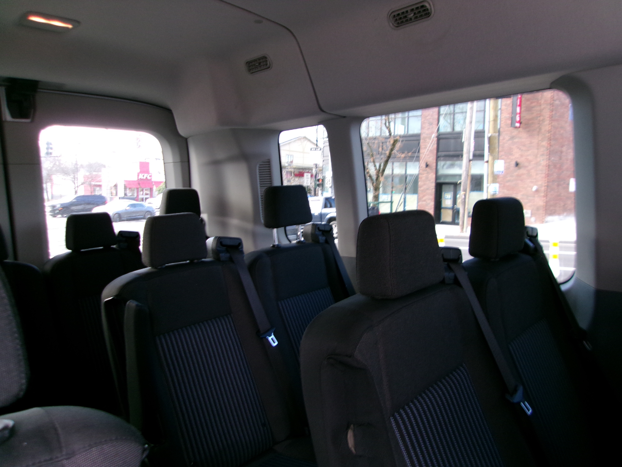 Ford Transit 350 Wagon Med. Roof XL w/Sliding Pass. 148-in. WB 2019