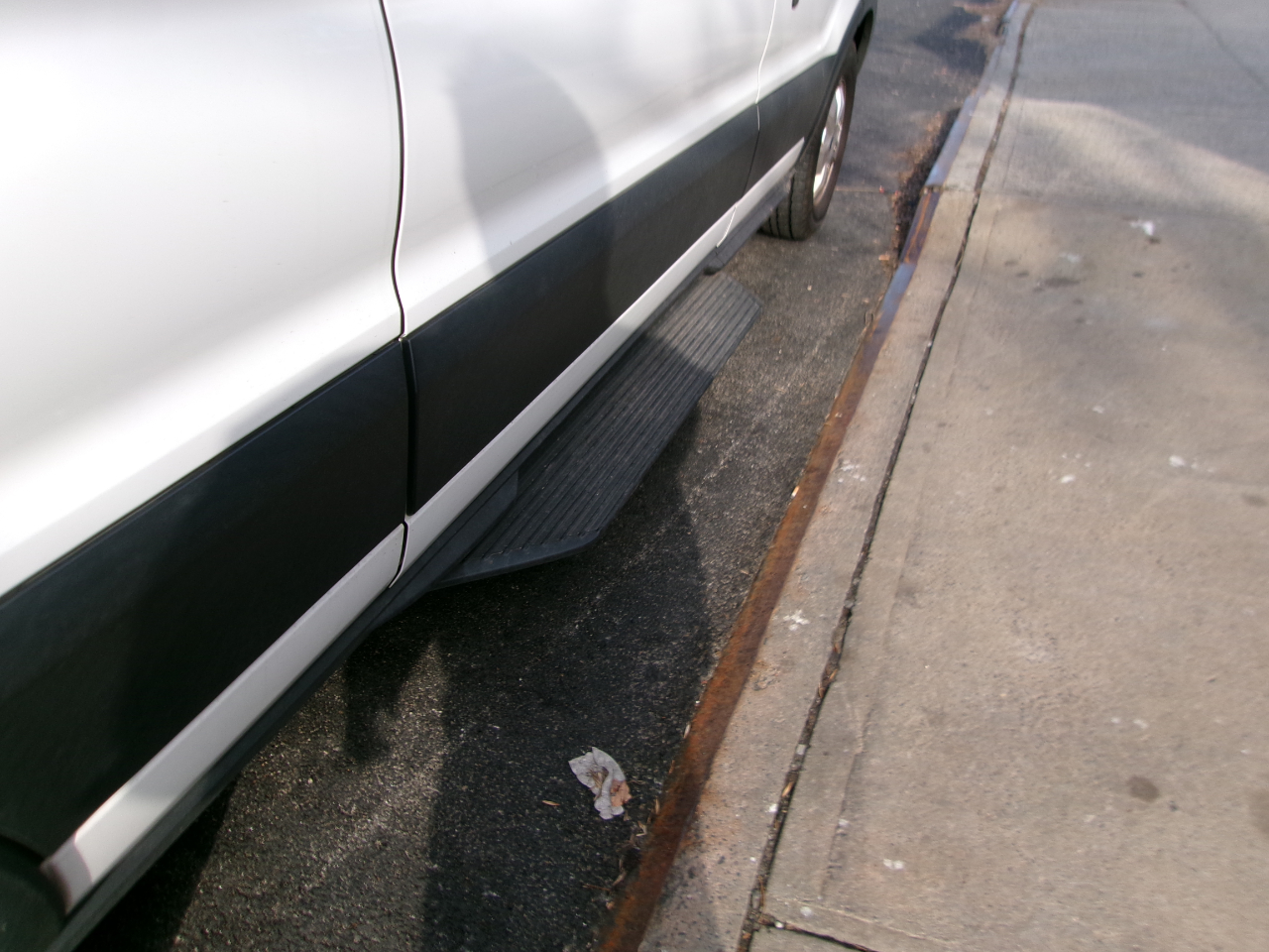 Ford Transit 350 Wagon Med. Roof XL w/Sliding Pass. 148-in. WB 2019