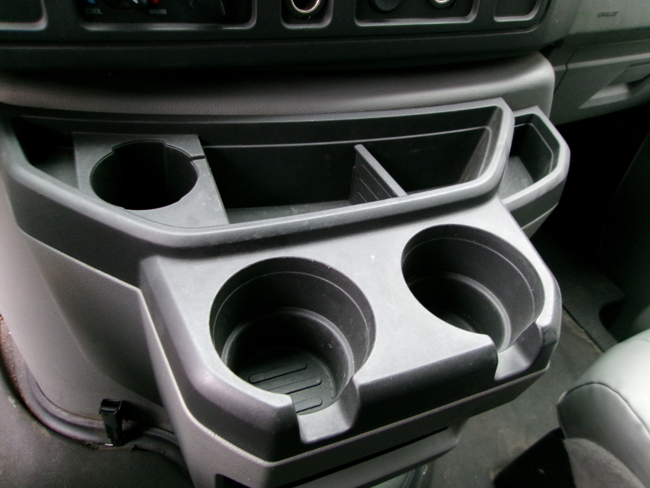 Ford Econoline E-250 2013