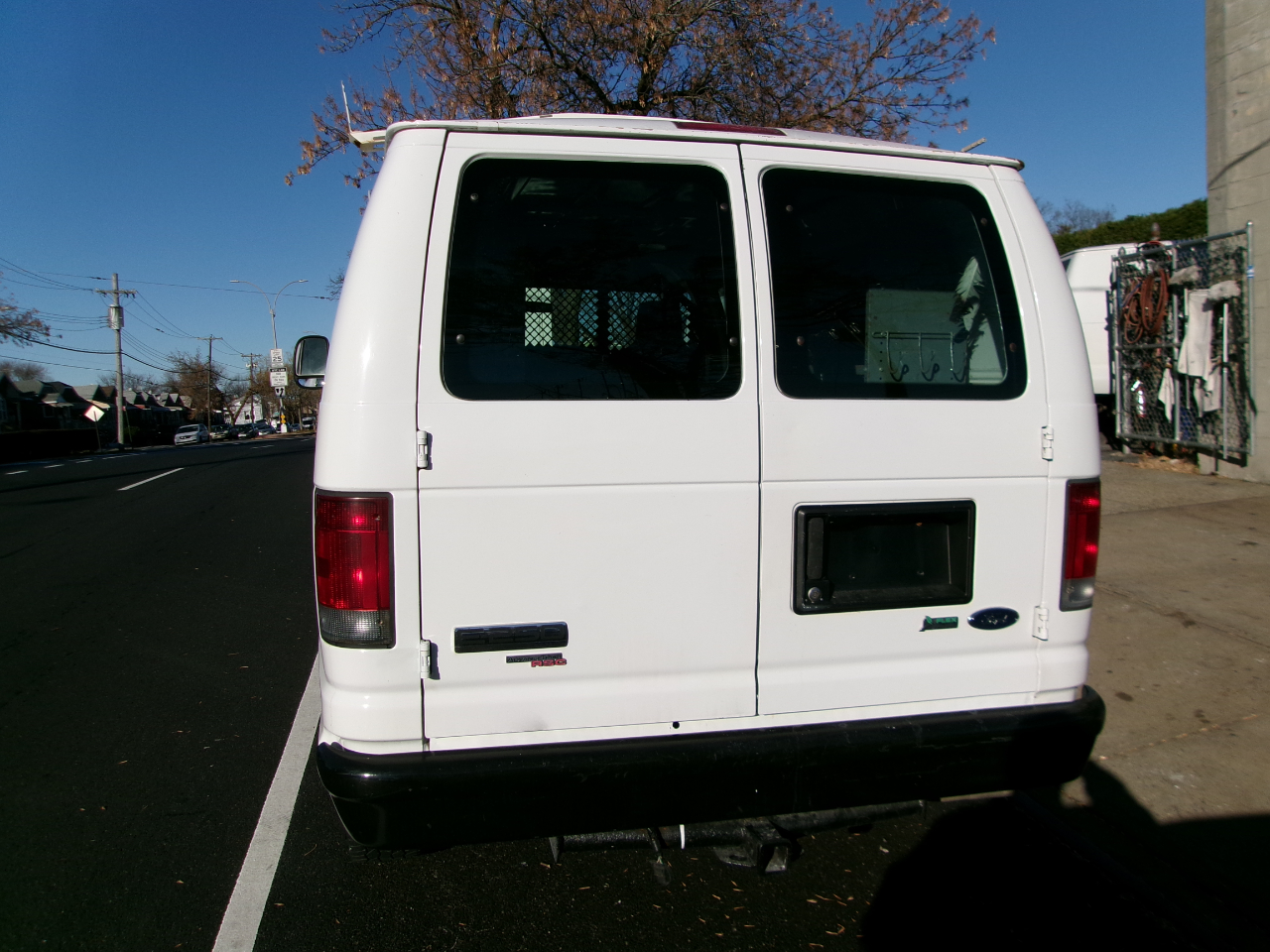 Ford Econoline E-250 2012
