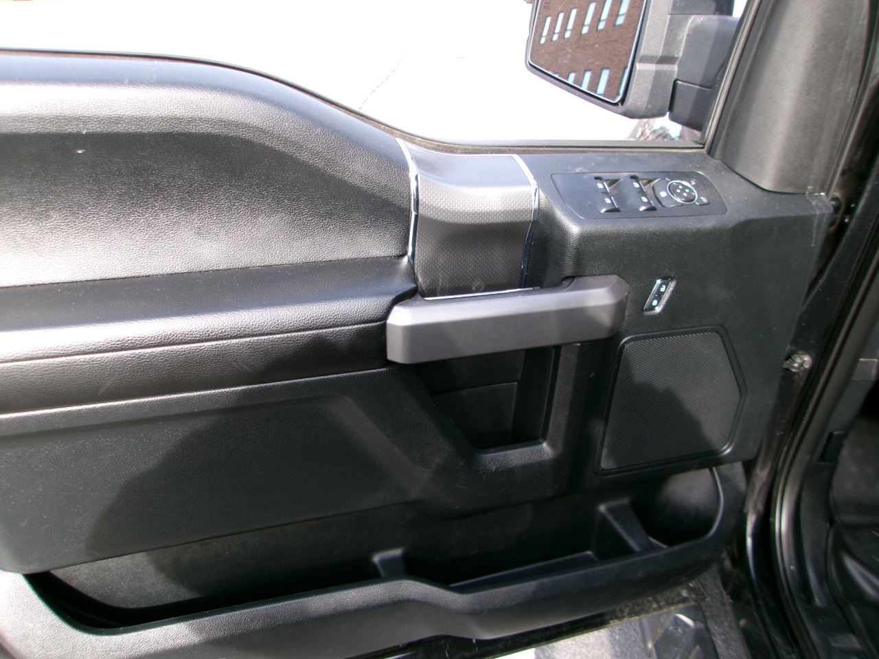 Ford F-150 XLT 4WD SuperCrew 5.5' Box 2015