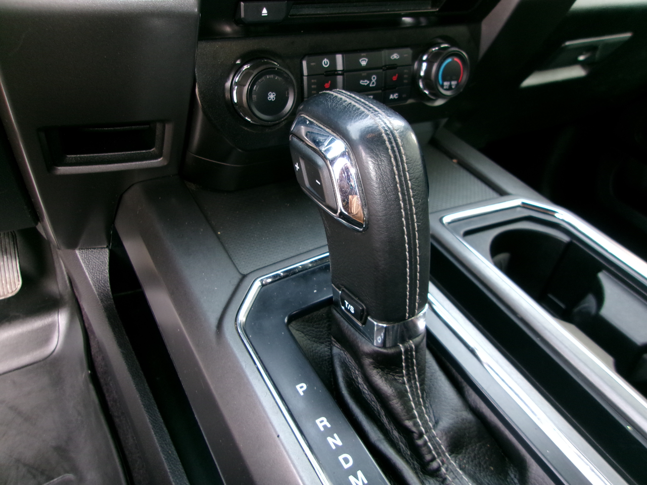 Ford F-150 XLT 4WD SuperCrew 5.5' Box 2015