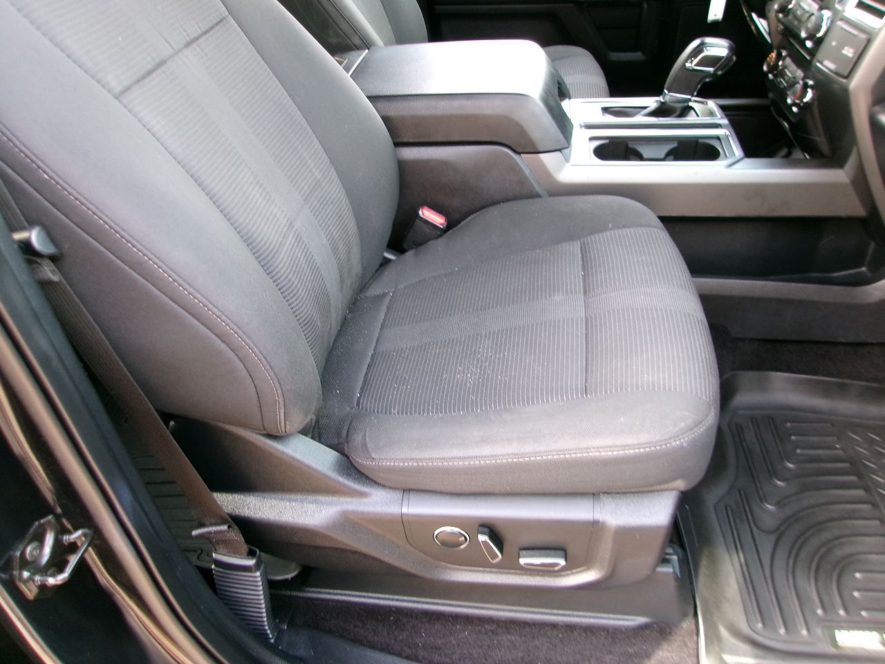 Ford F-150 XLT 4WD SuperCrew 5.5' Box 2015