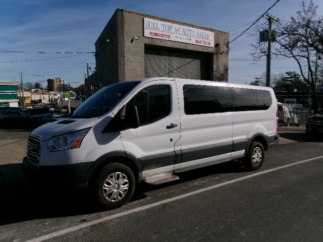 Ford Transit 350 Wagon Low Roof XL w/Sliding Pass. 148-in. WB 2015