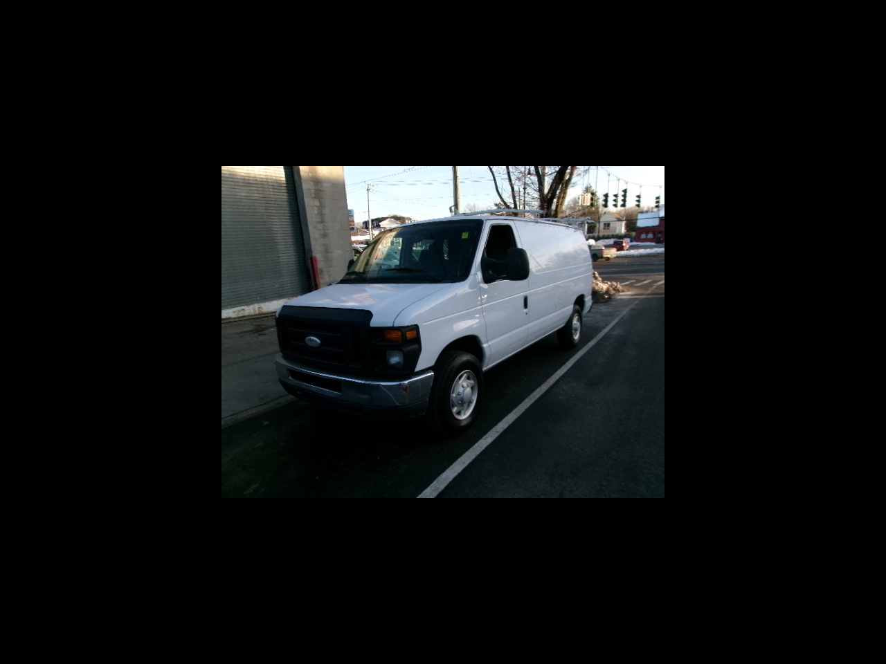 Ford Econoline E-350 Super Duty 2014