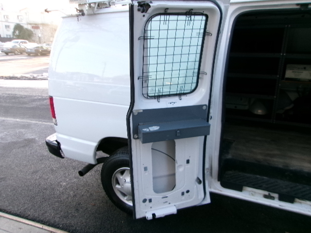 Ford Econoline E-350 Super Duty 2014