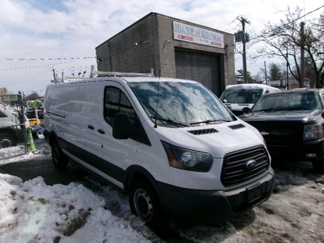 Ford Transit 250 Van Low Roof w/Sliding Pass. 148-in. WB 2015