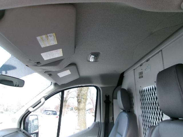 Ford Transit 250 Van Low Roof w/Sliding Pass. 148-in. WB 2015