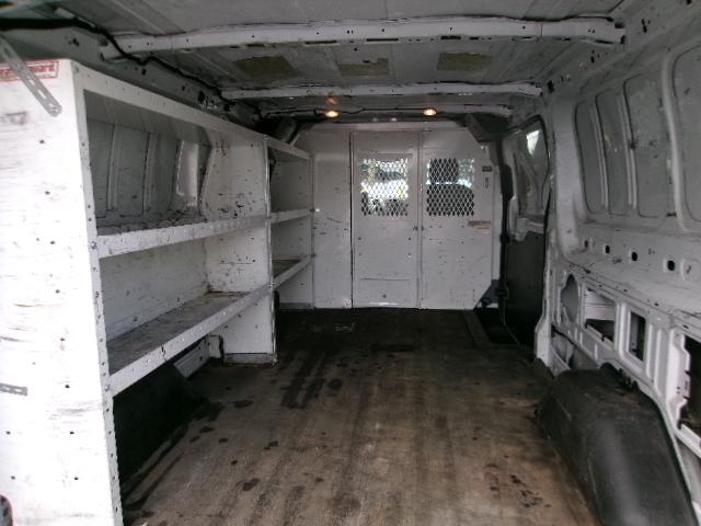 Ford Transit 250 Van Low Roof w/Sliding Pass. 148-in. WB 2015