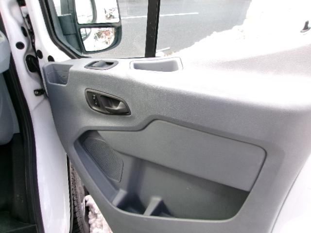 Ford Transit 250 Van Low Roof w/Sliding Pass. 148-in. WB 2015