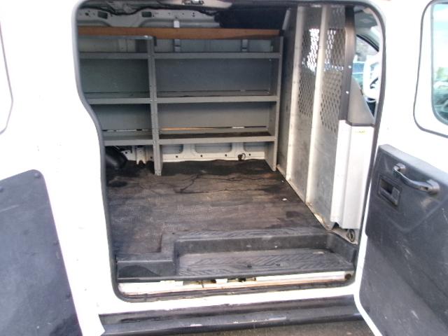 Ford Transit 250 Van Low Roof 60/40 Pass.130-in. WB 2016