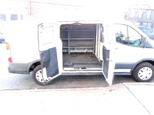 Ford Transit 250 Van Low Roof 60/40 Pass.130-in. WB 2016
