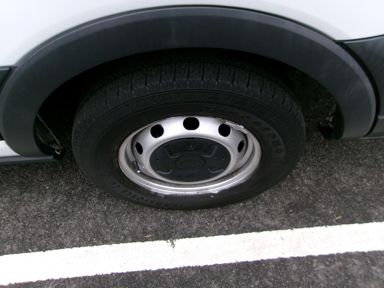 Ford Transit 350 Wagon Med. Roof XL w/Sliding Pass. 148-in. WB 2015