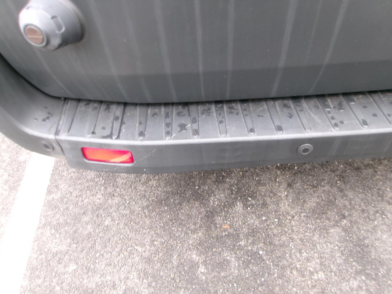 Ford Transit 350 Wagon Med. Roof XL w/Sliding Pass. 148-in. WB 2015