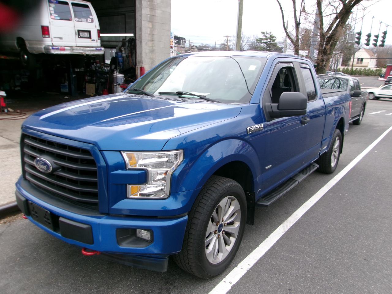 Ford F-150 XL SuperCab 6.5-ft. Bed 4WD 2017