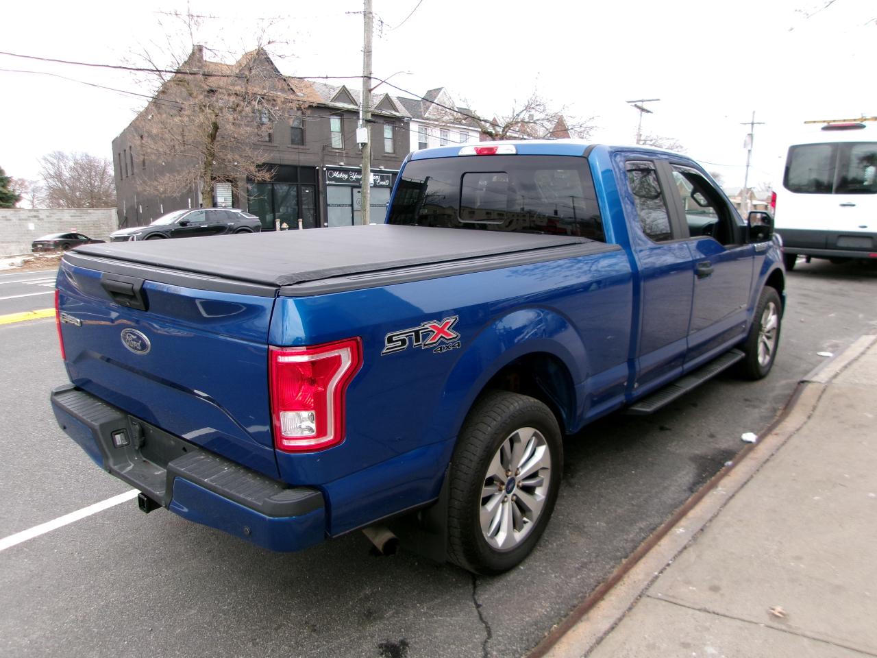 Ford F-150 XL SuperCab 6.5-ft. Bed 4WD 2017