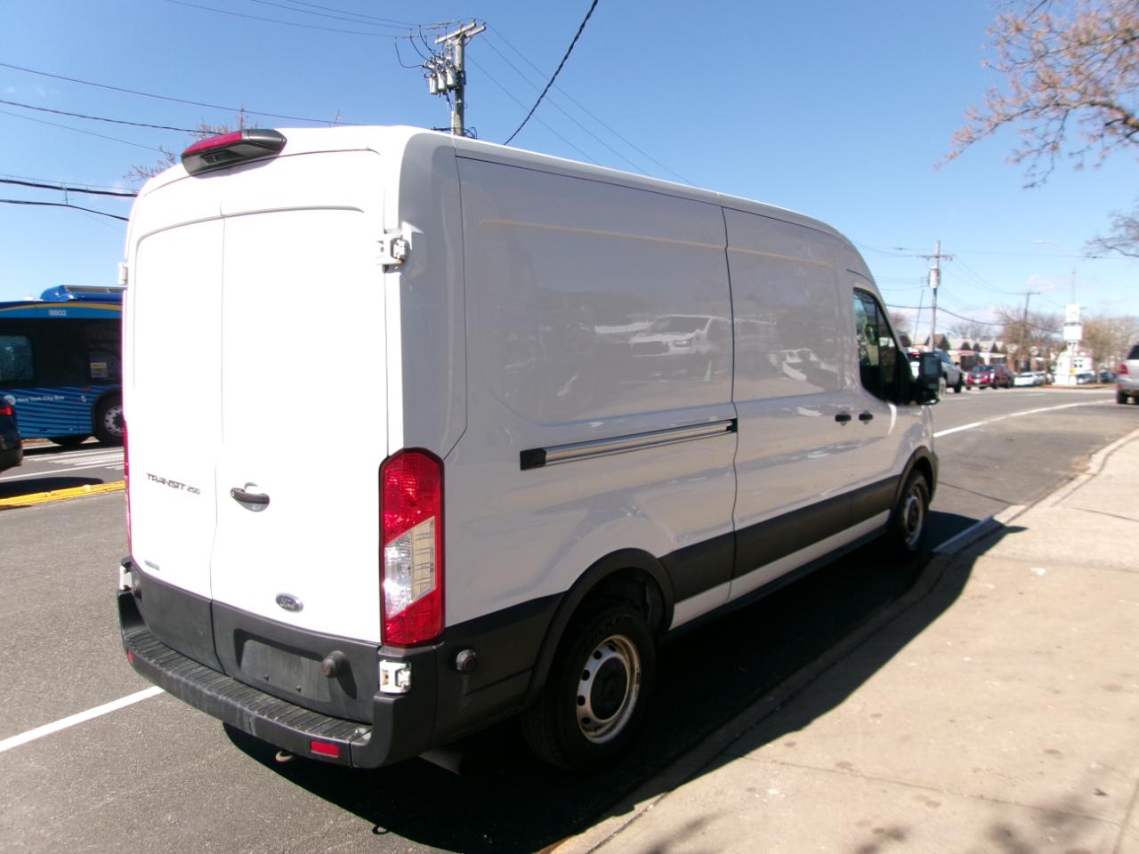 Ford Transit Van T-250 148" Med Rf 9000 GVWR Sliding RH Dr 2020