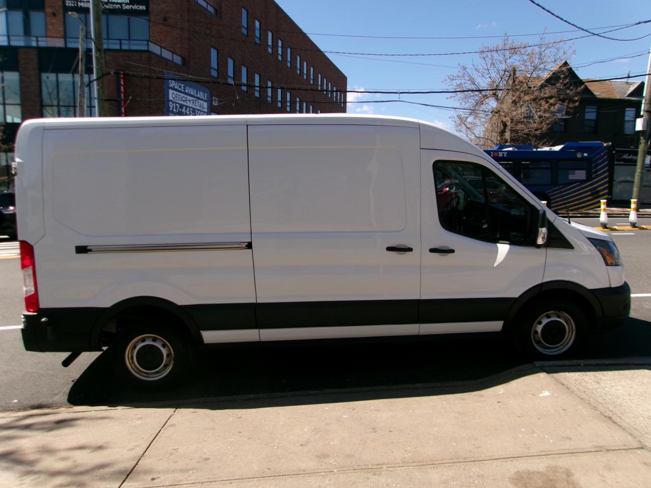 Ford Transit Van T-250 148" Med Rf 9000 GVWR Sliding RH Dr 2020