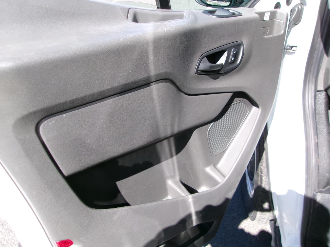 Ford Transit Van T-250 148" Med Rf 9000 GVWR Sliding RH Dr 2020