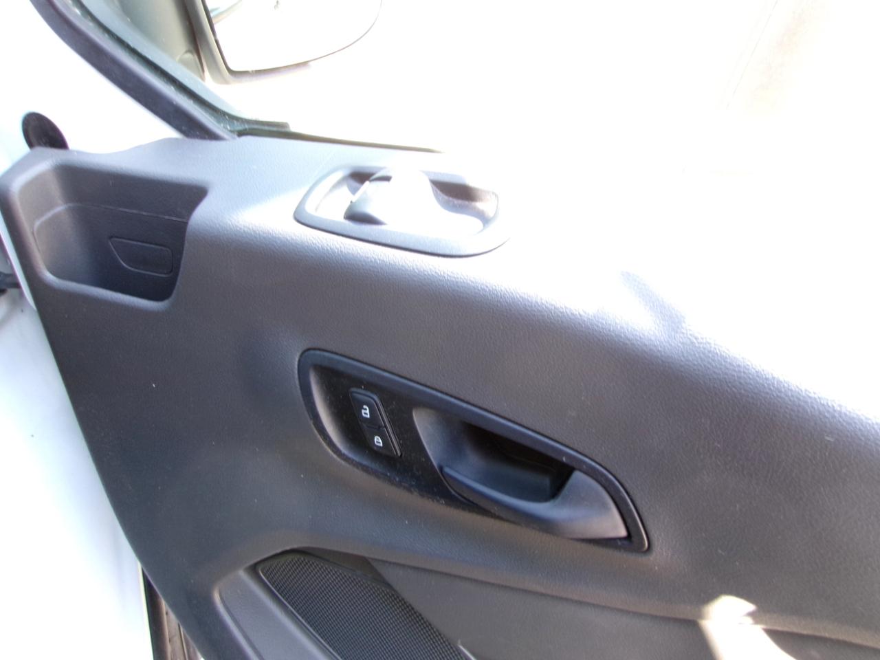 Ford Transit Van T-250 148" Med Rf 9000 GVWR Sliding RH Dr 2020