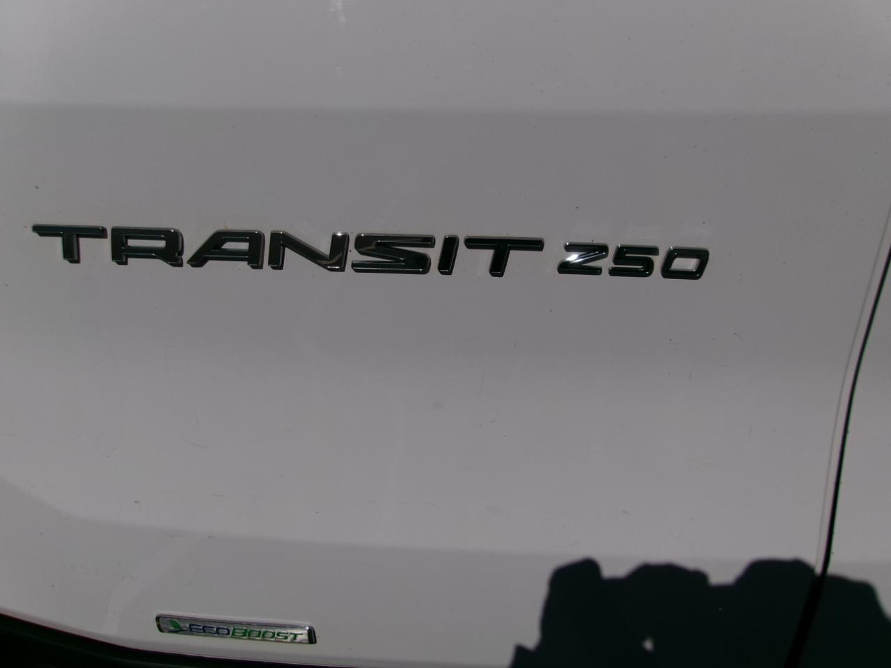 Ford Transit Van T-250 148" Med Rf 9000 GVWR Sliding RH Dr 2020