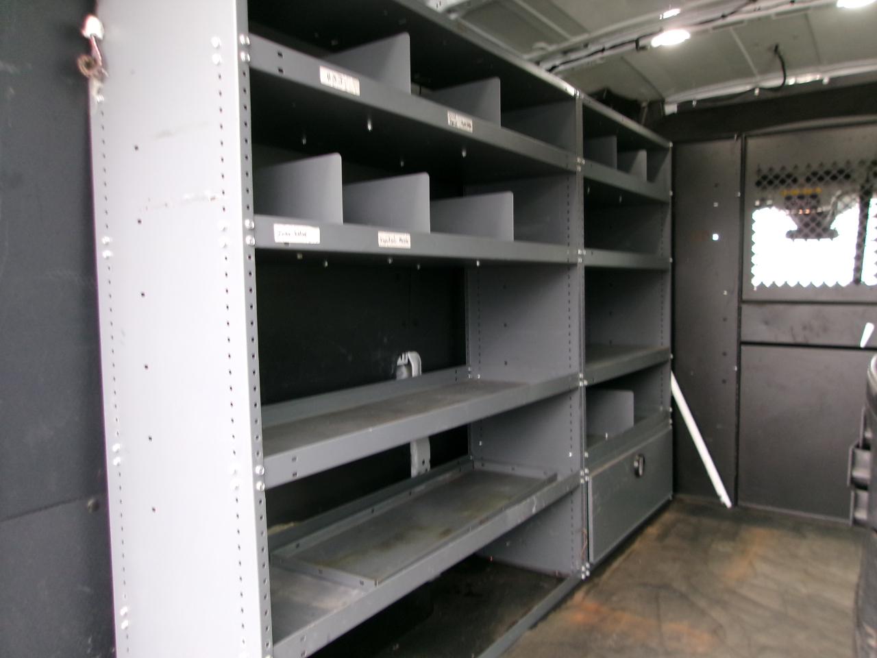 Ford Transit 250 Van Med. Roof w/Sliding Pass. 130-in. WB 2018