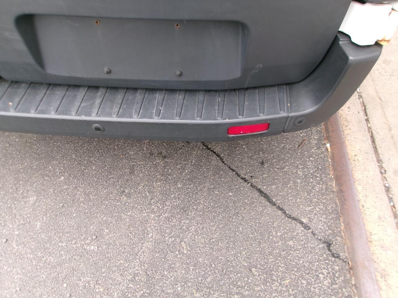 Ford Transit 250 Van Med. Roof w/Sliding Pass. 130-in. WB 2018