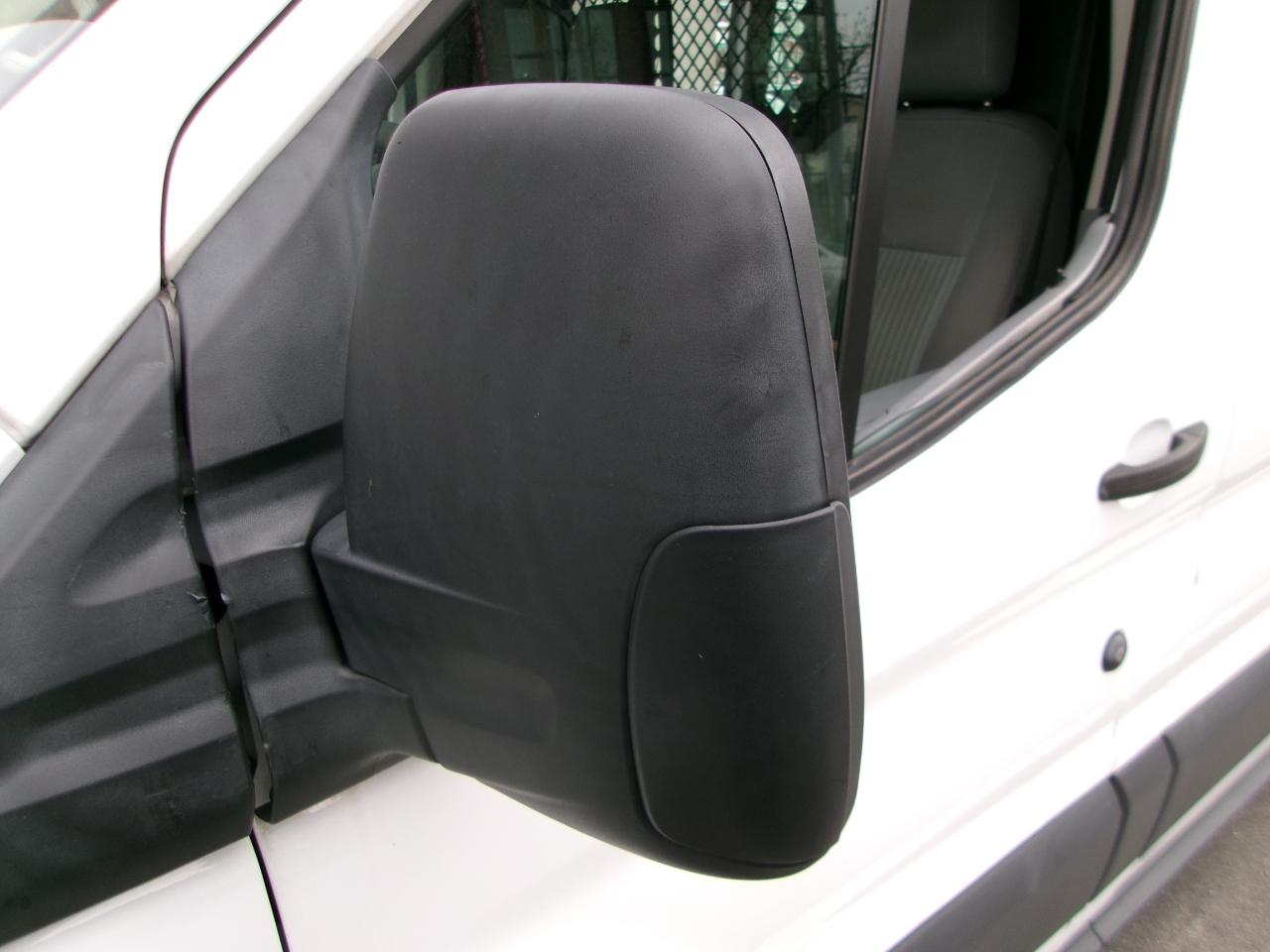 Ford Transit 250 Van Med. Roof w/Sliding Pass. 130-in. WB 2018