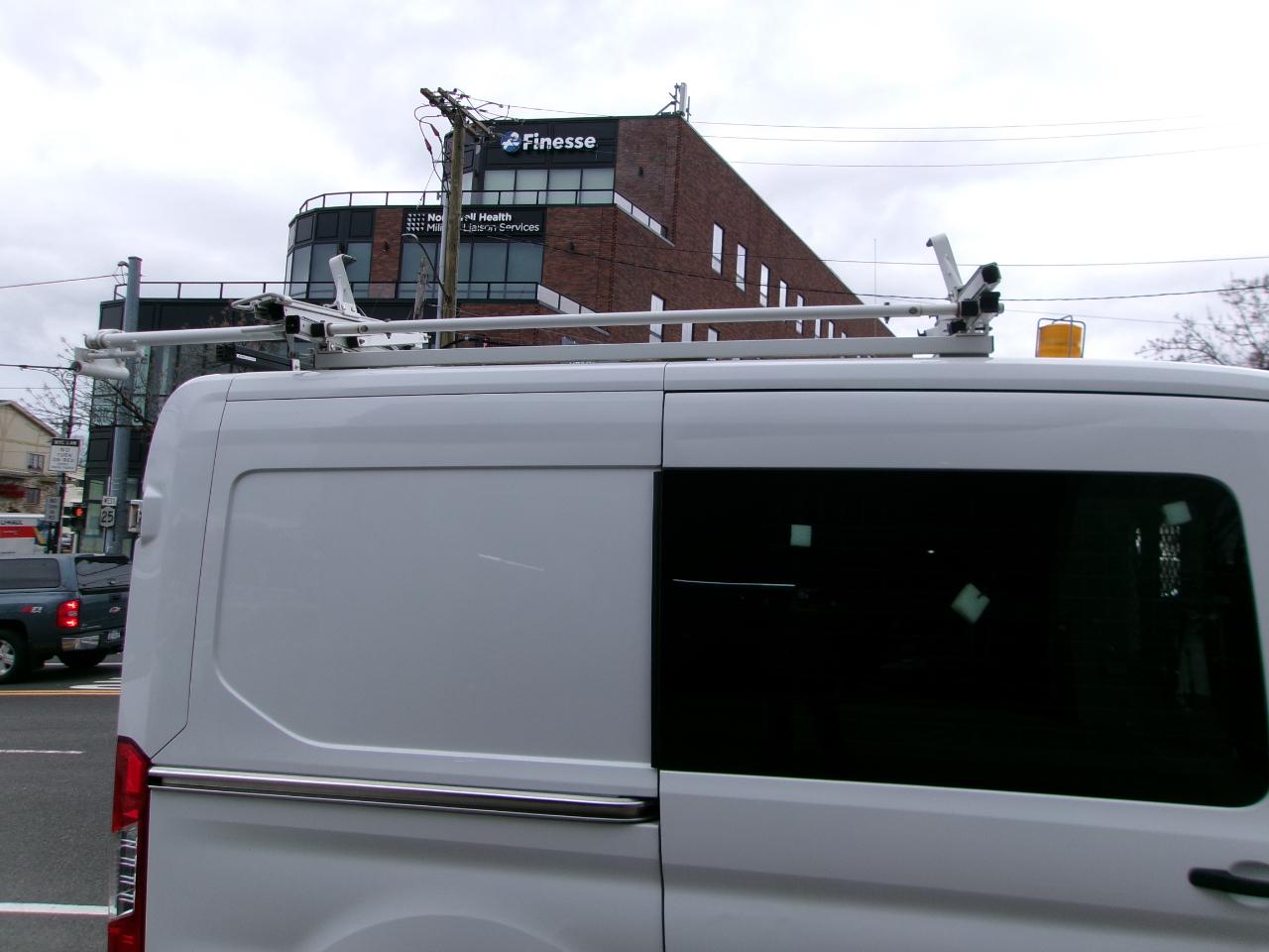 Ford Transit 250 Van Med. Roof w/Sliding Pass. 130-in. WB 2018