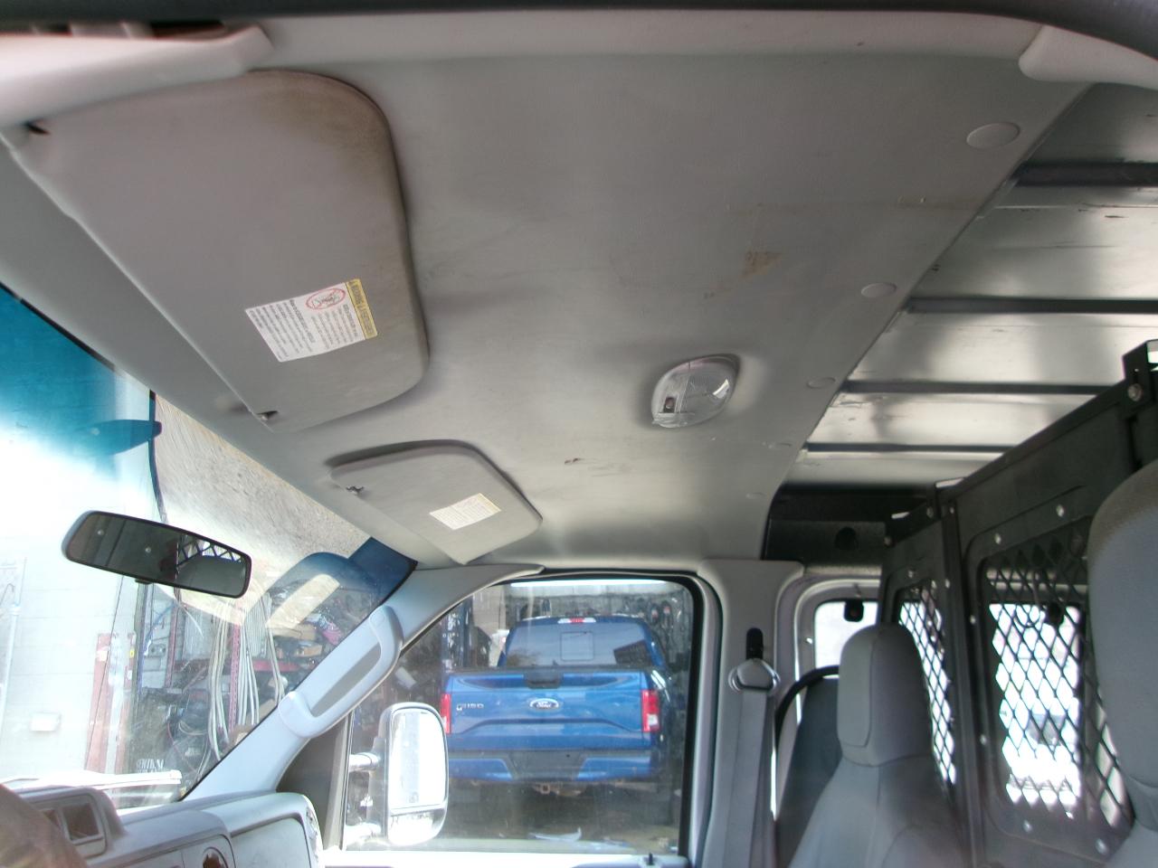 Ford Econoline E-350 Super Duty 2011