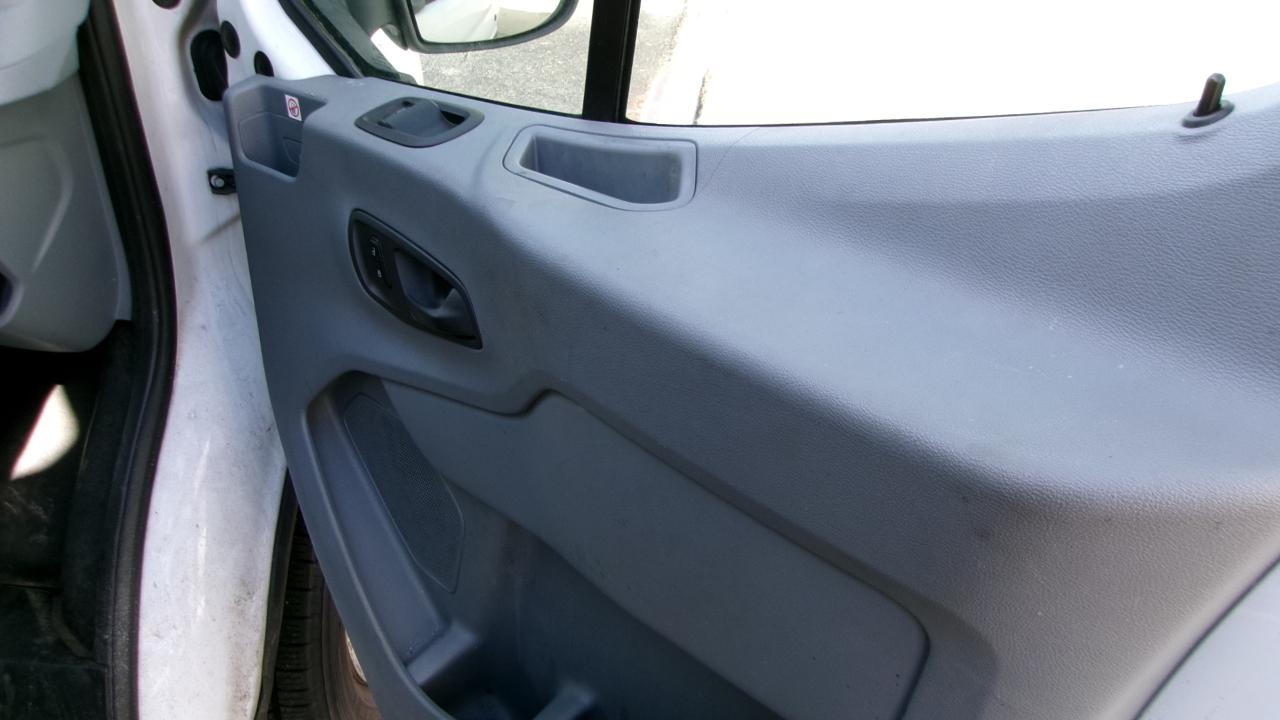 Ford Transit 250 Van Med. Roof w/Sliding Pass. 148-in. WB 2019