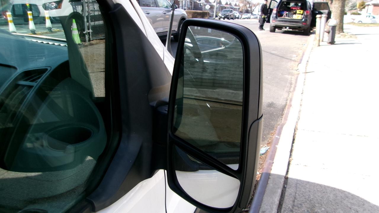 Ford Transit 250 Van Med. Roof w/Sliding Pass. 148-in. WB 2019