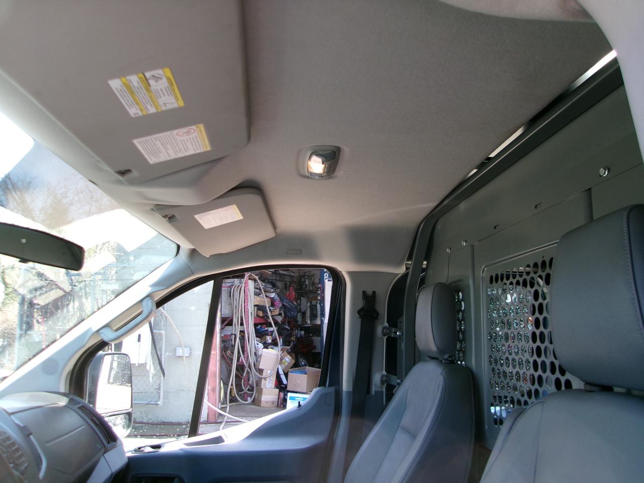 Ford Transit 250 Van Low Roof 60/40 Pass.130-in. WB 2016