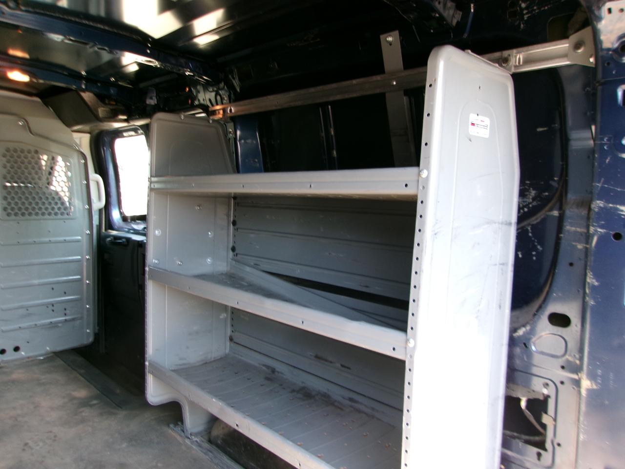 Ford Transit 250 Van Low Roof 60/40 Pass.130-in. WB 2016