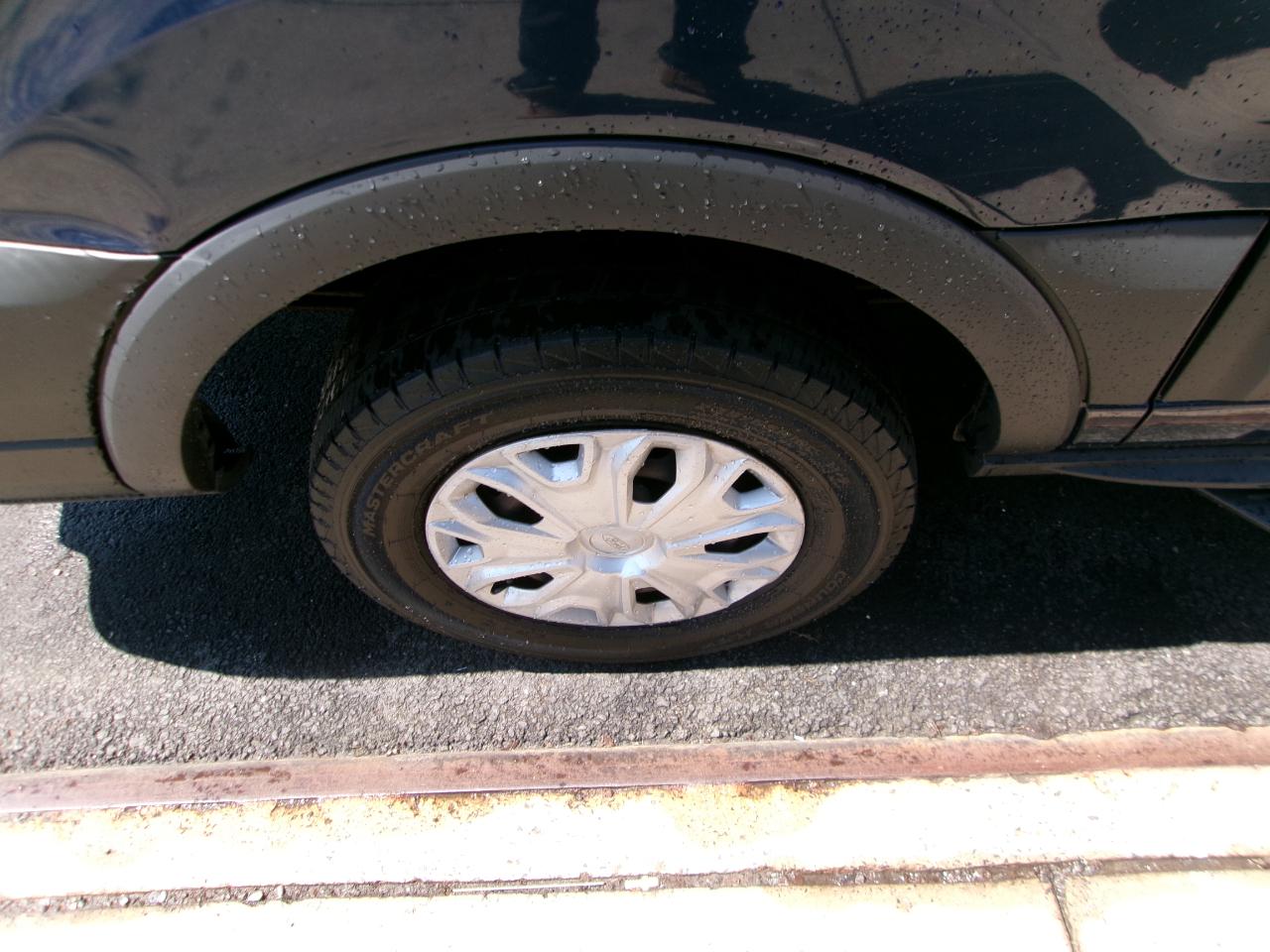 Ford Transit 250 Van Low Roof 60/40 Pass.130-in. WB 2016