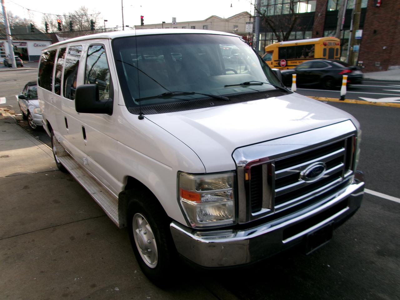 2014 Ford Econoline E-350 XL Super Duty