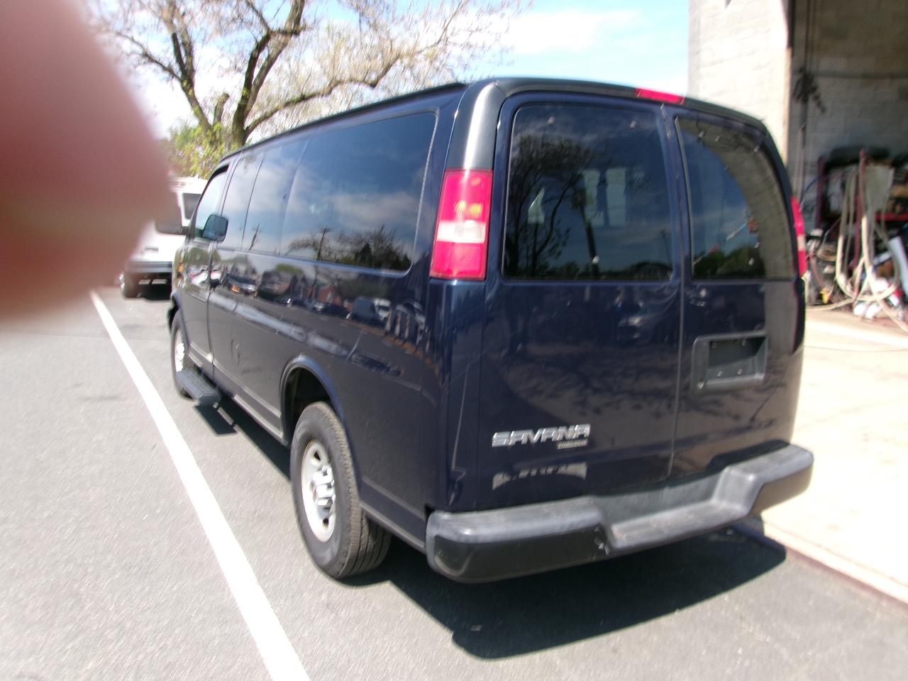 GMC Savana LS G2500 2015