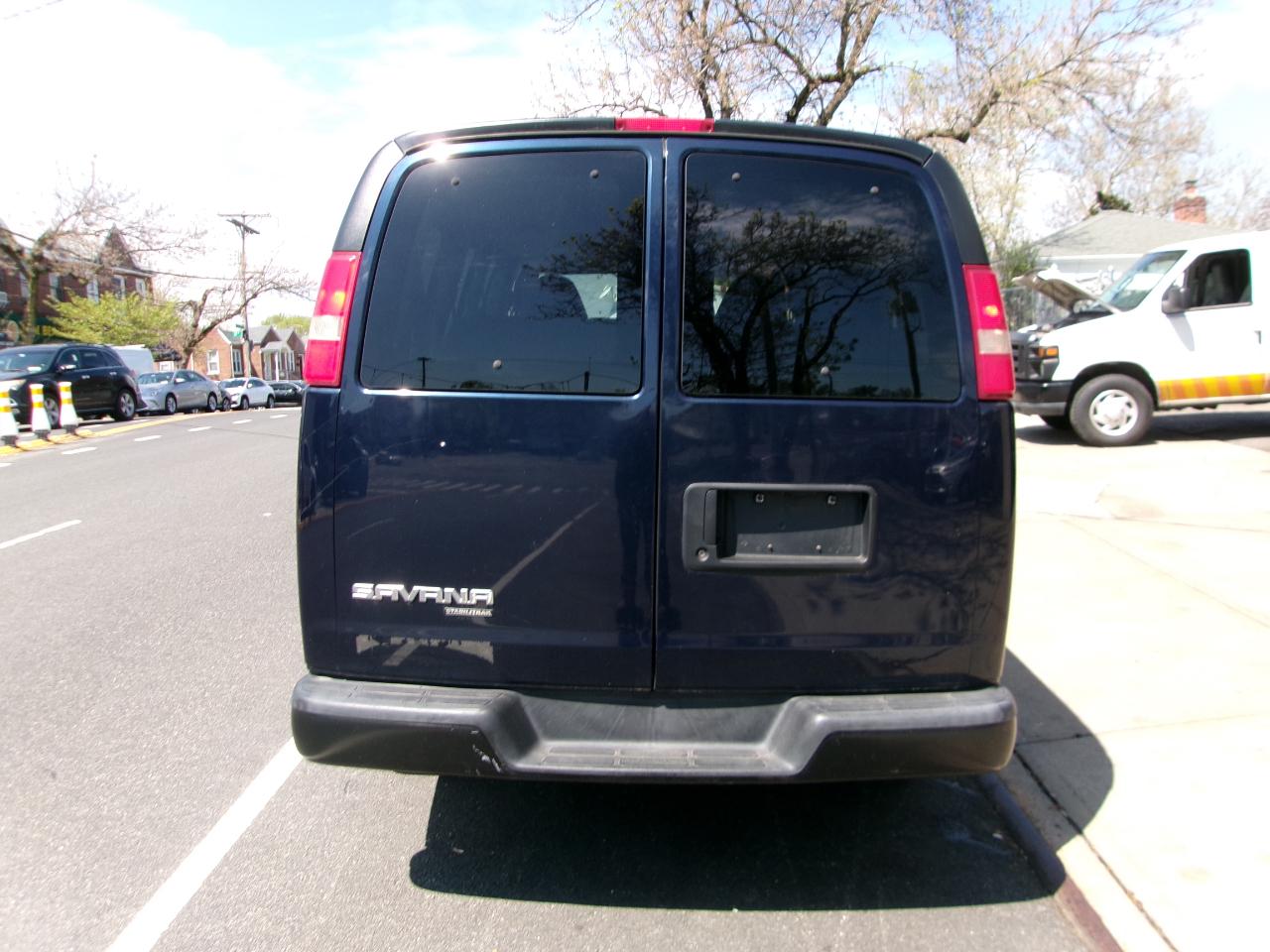 GMC Savana LS G2500 2015
