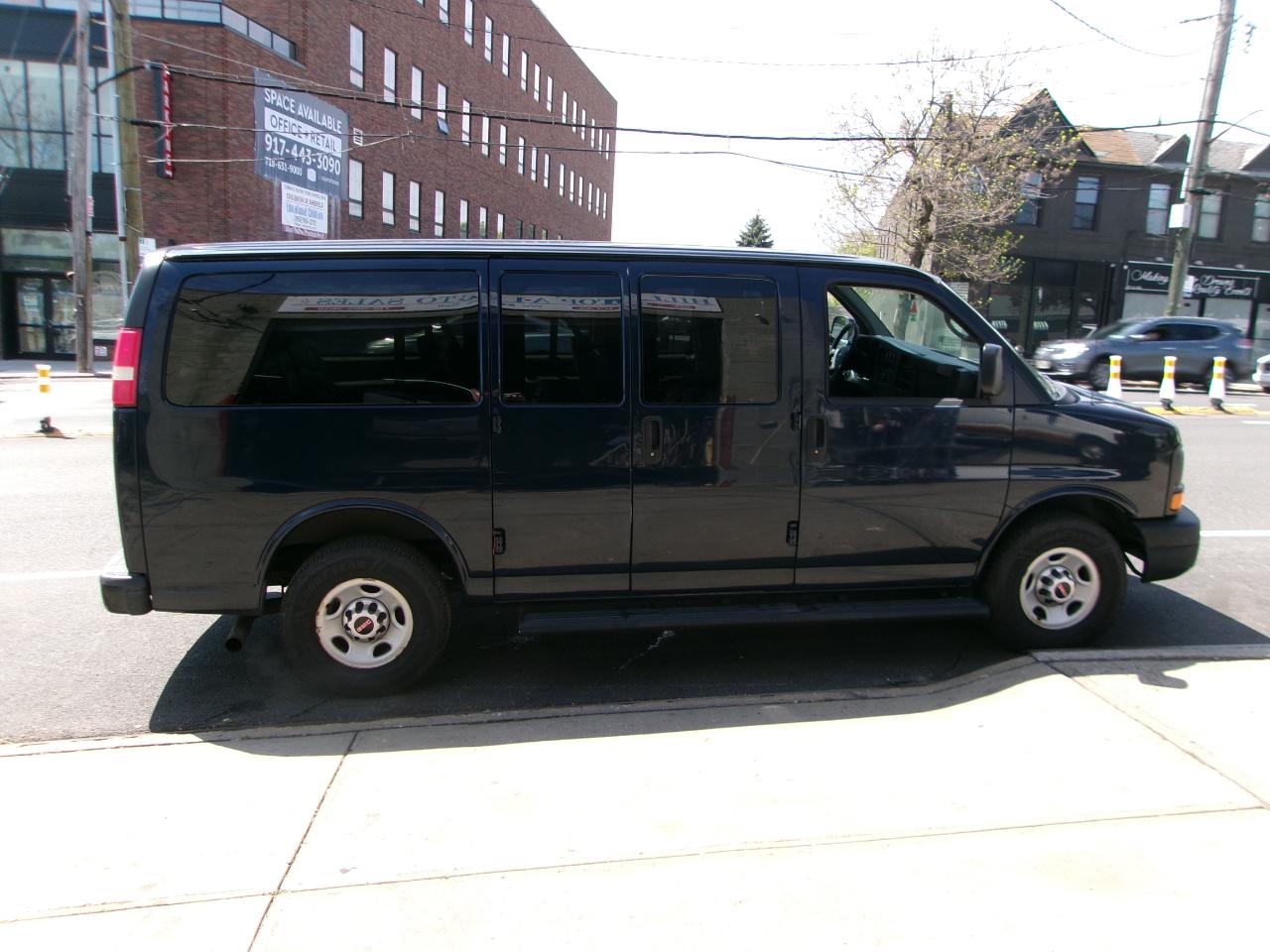 GMC Savana LS G2500 2015