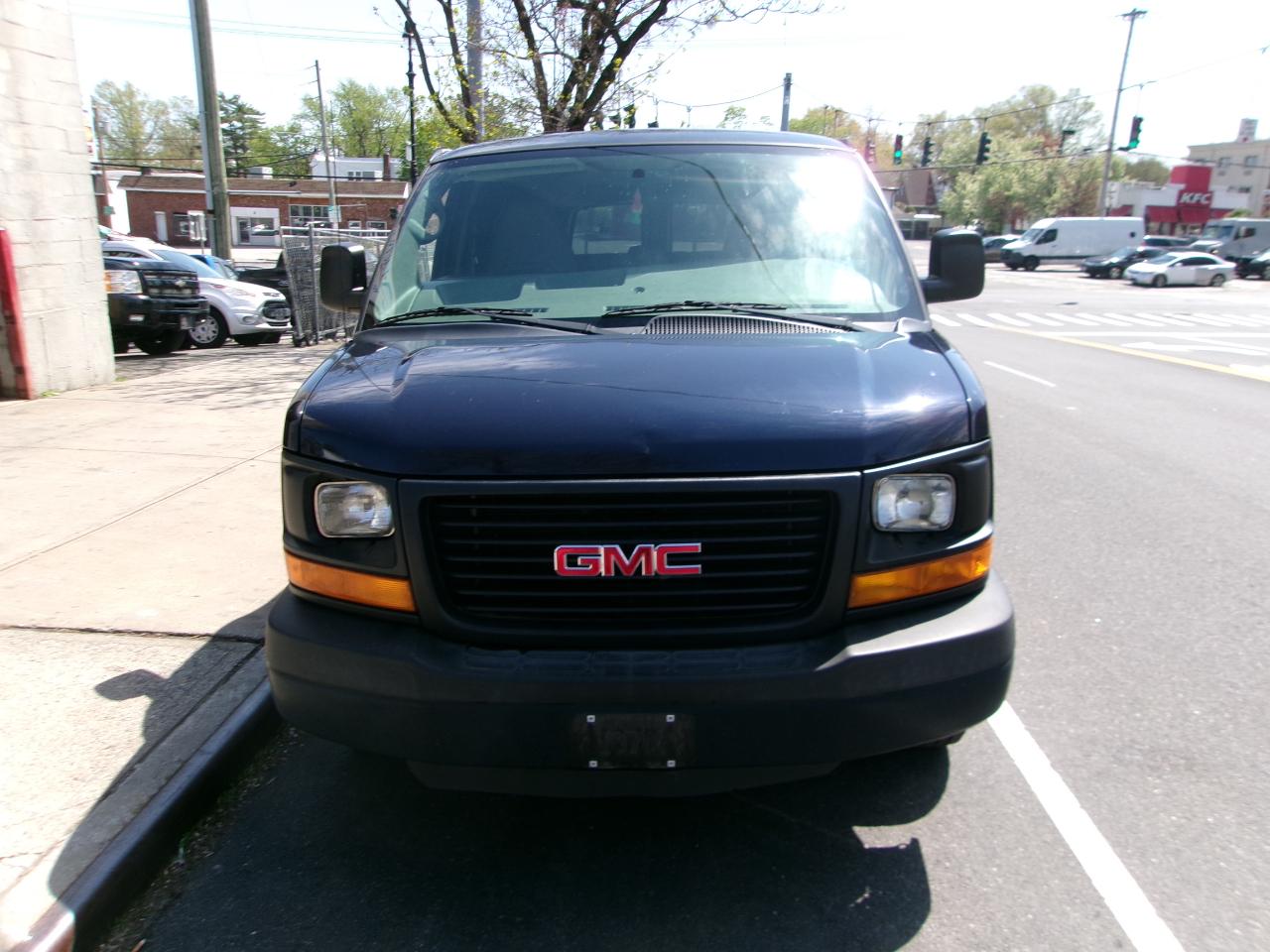 GMC Savana LS G2500 2015