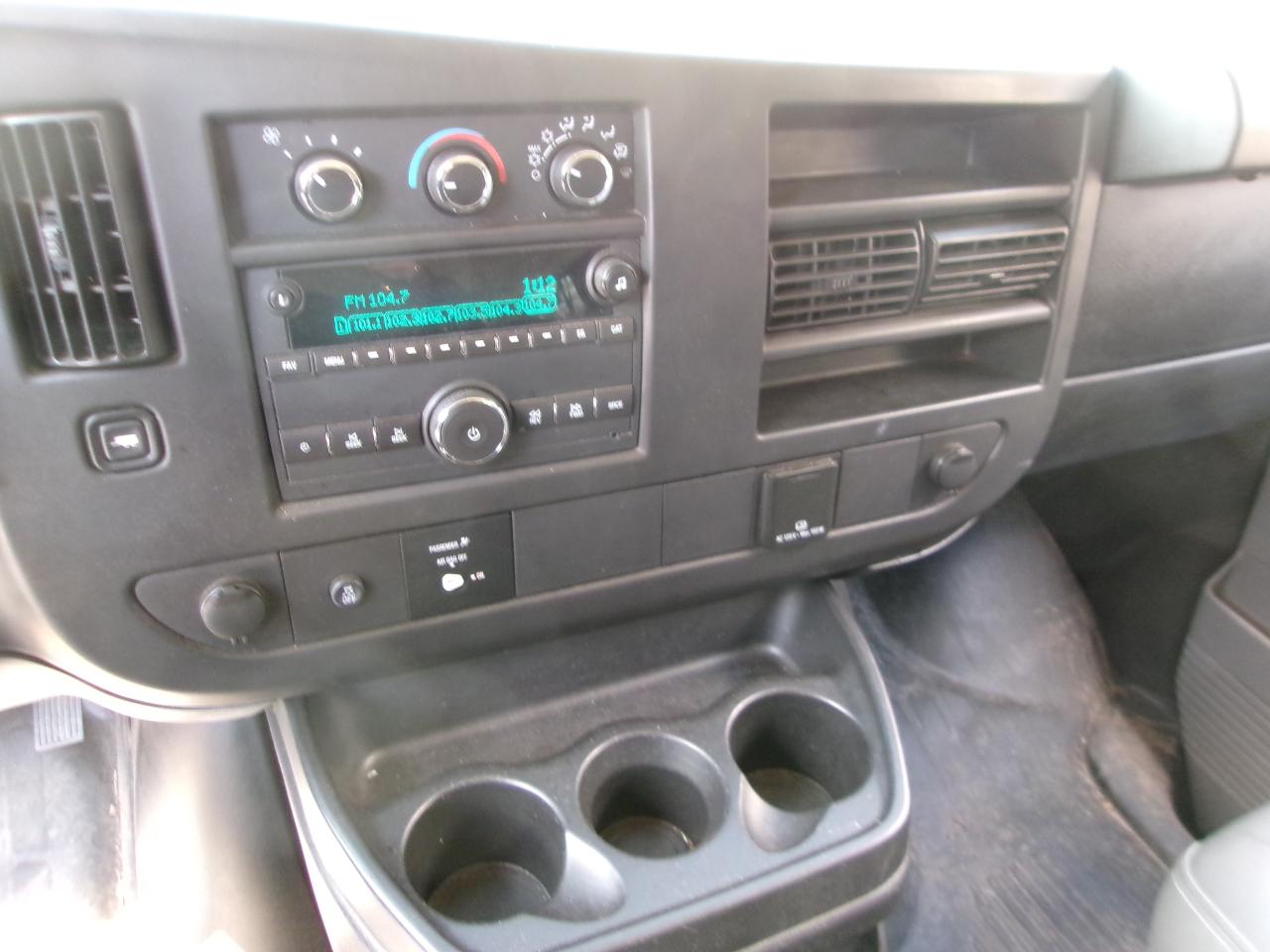 GMC Savana LS G2500 2015