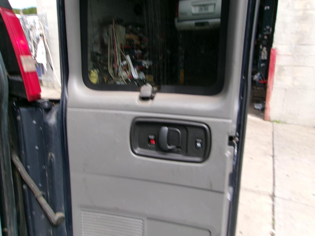 GMC Savana LS G2500 2015