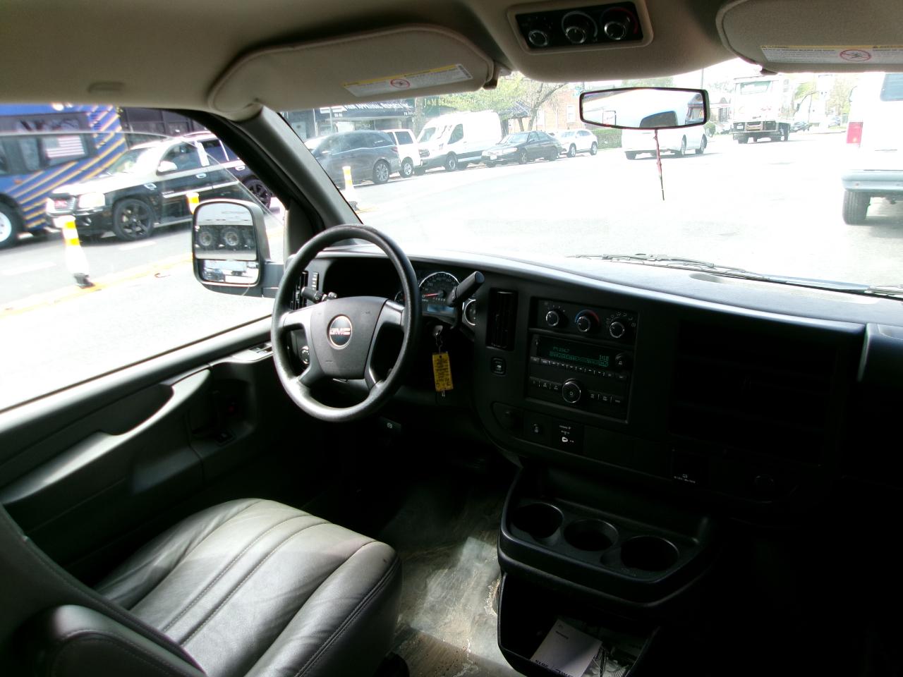 GMC Savana LS G2500 2015